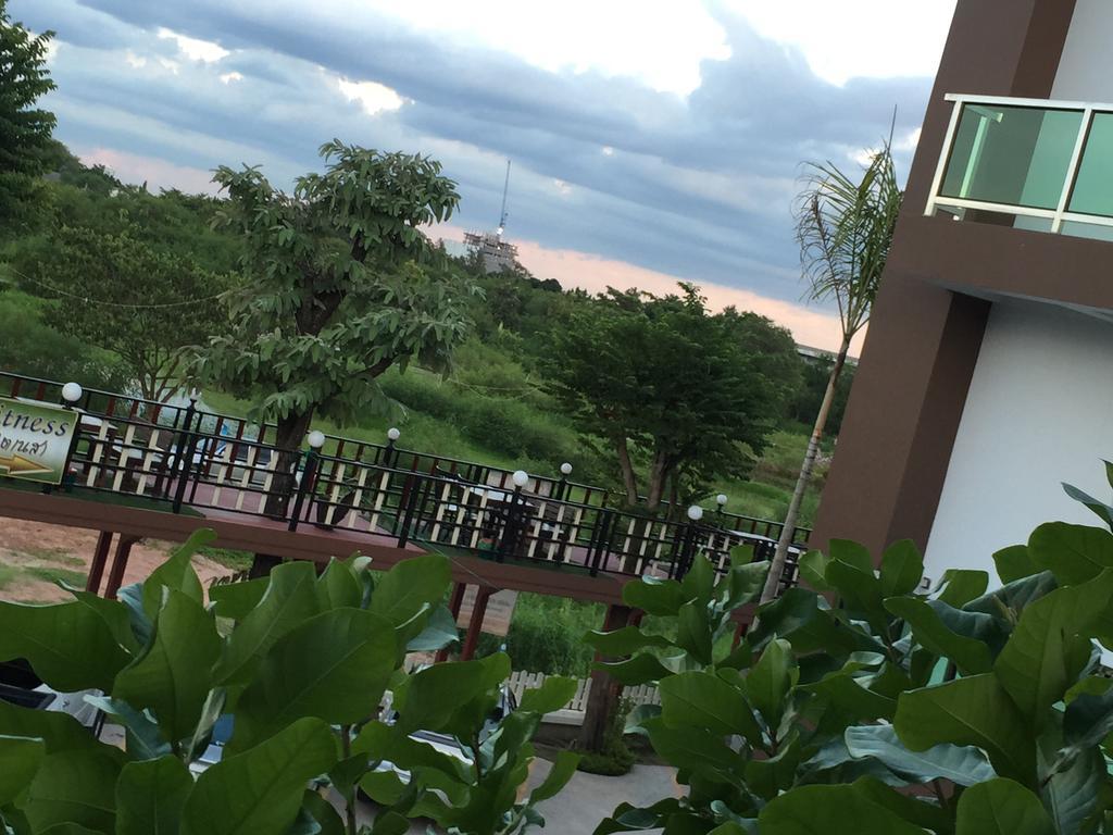 Por-Ho Boutique Hotel Nakhon Ratchasima Room photo